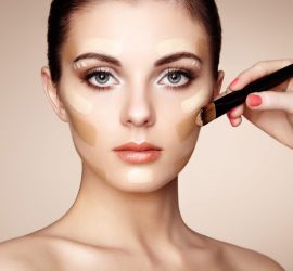 makeup-artist-applies-skintone-PR3B9ME-min
